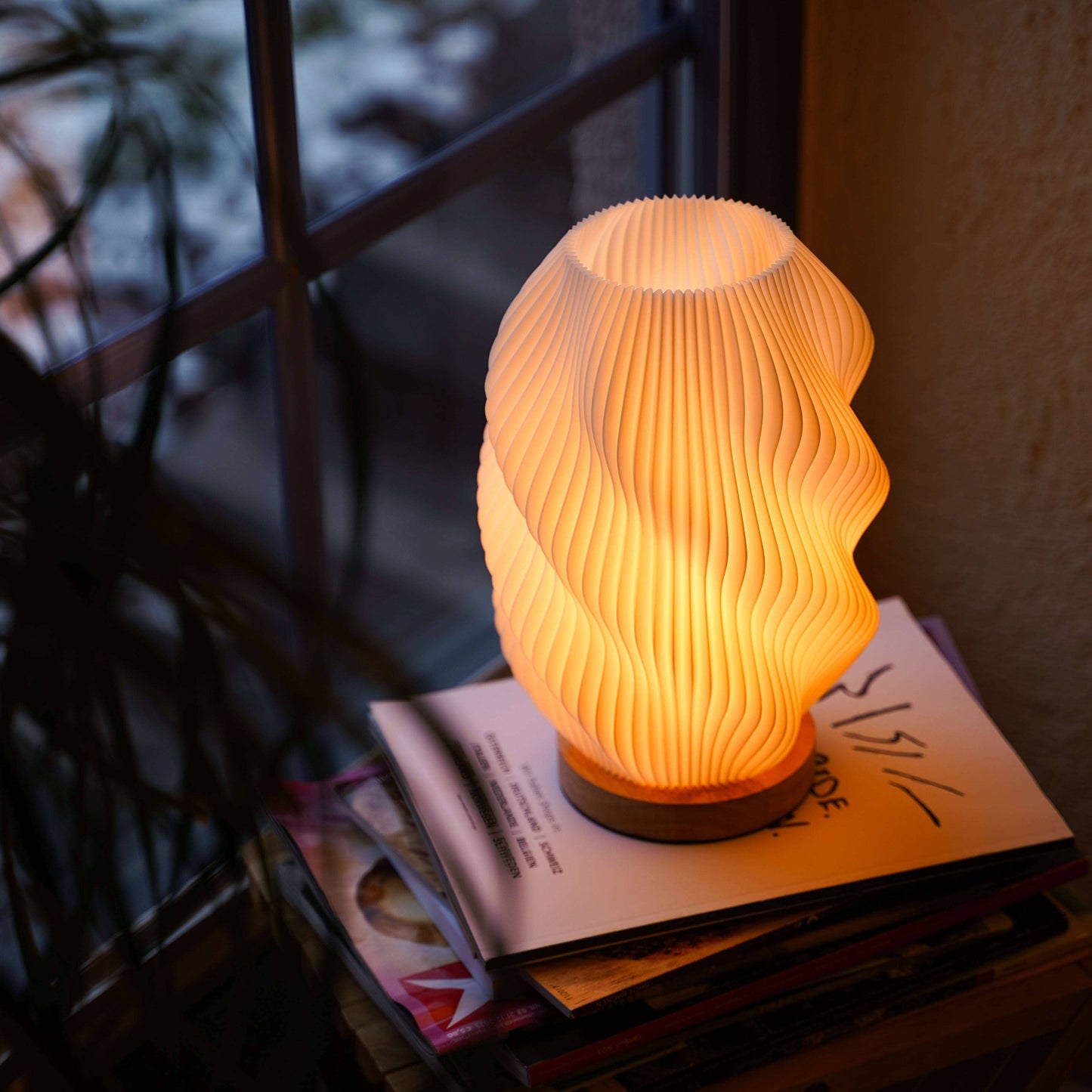 Vega Bordlampe – Celestia Kollektion