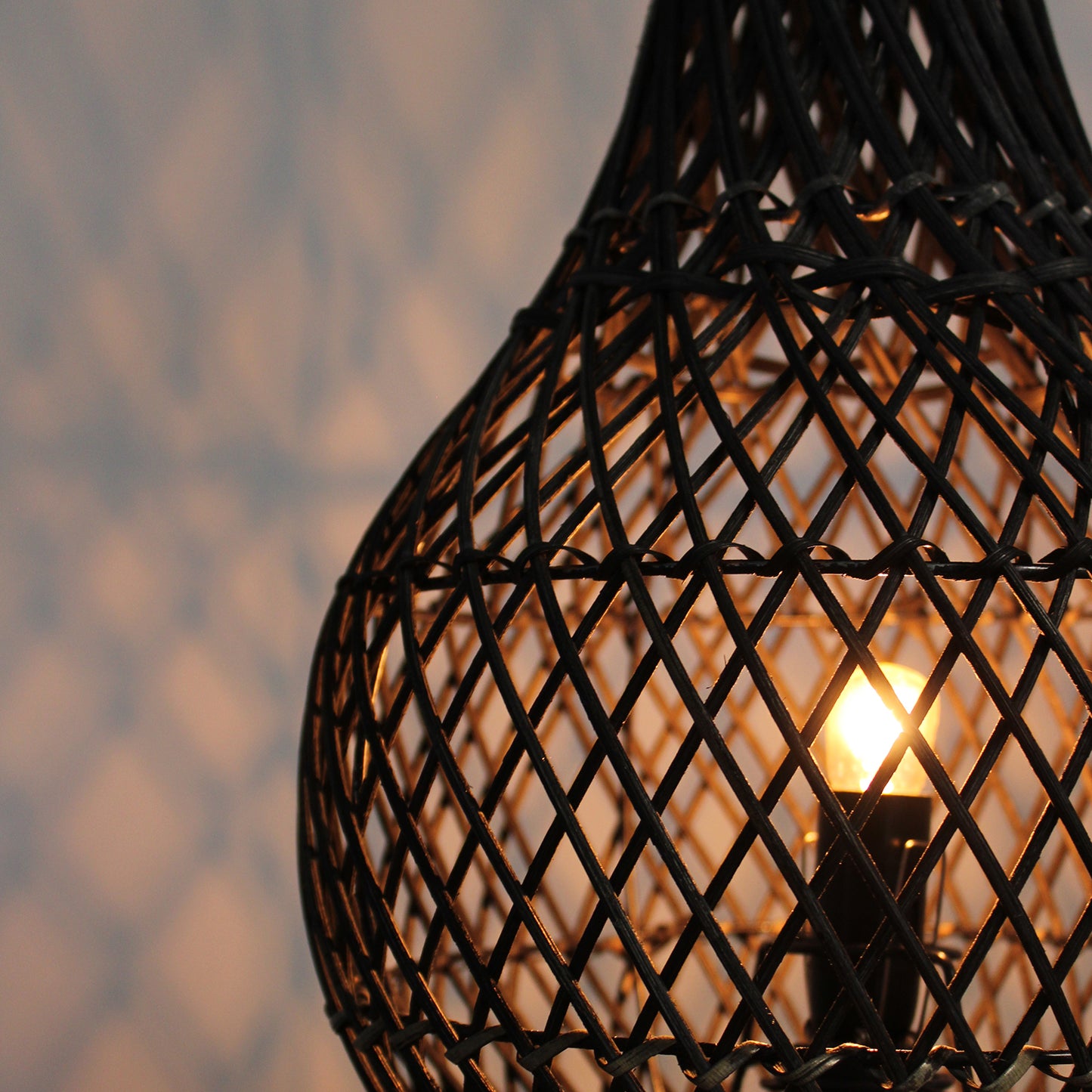 Rattan bordlampe - Black